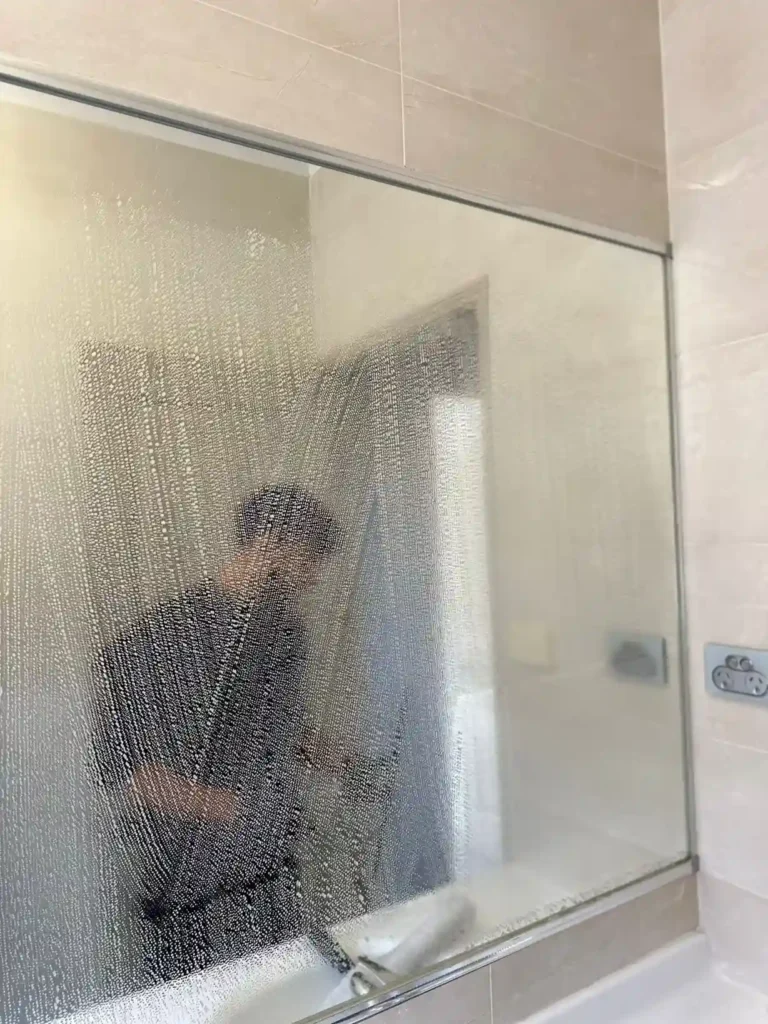 Mirror Cleaning